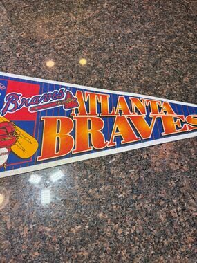 Atlanta‎ Braves National League Pennant with Retro Logo 12"x30" Vintage
